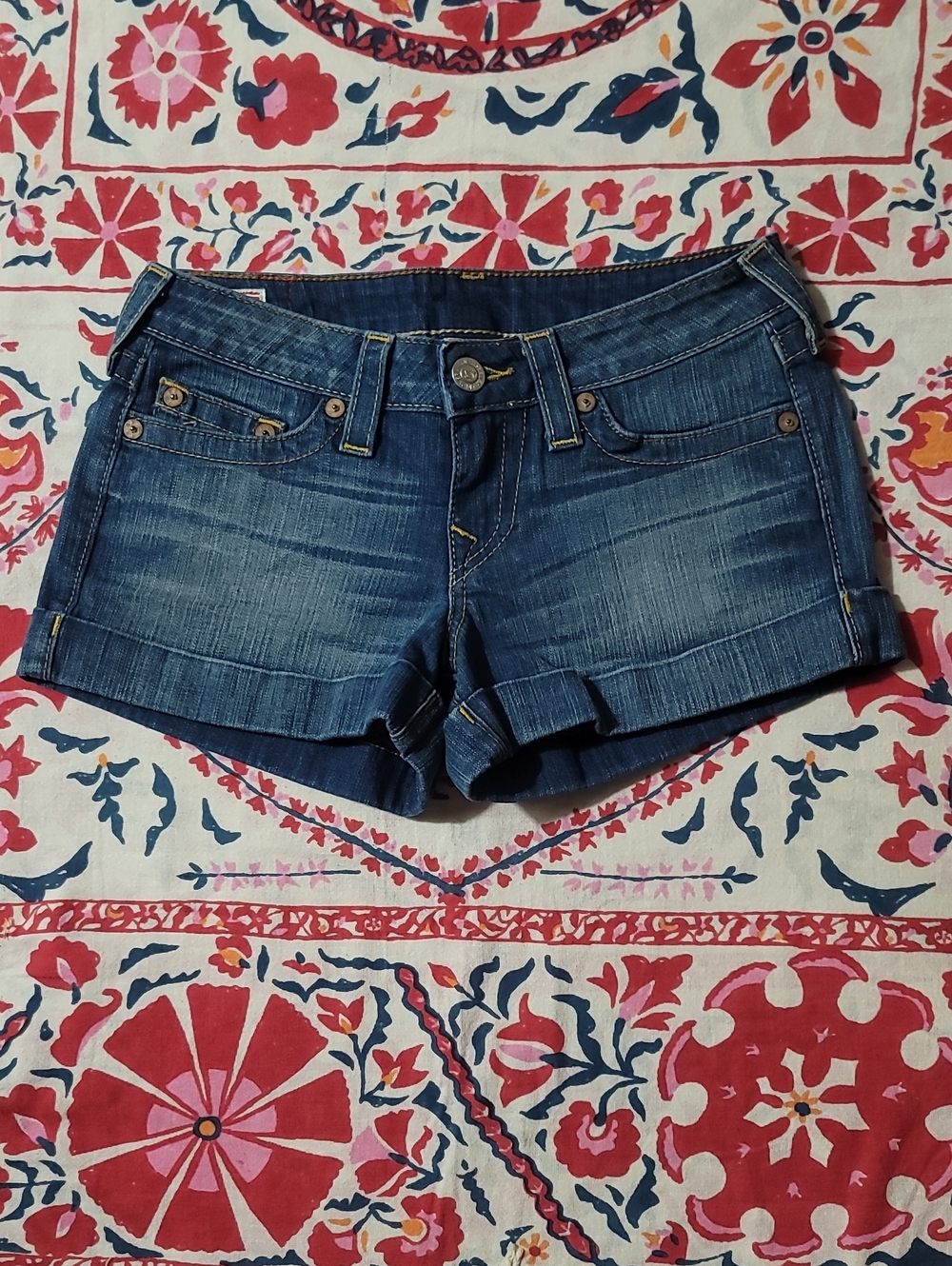 NWOT True Religon Women’s Mid-Rise Denim Shorts - Blue